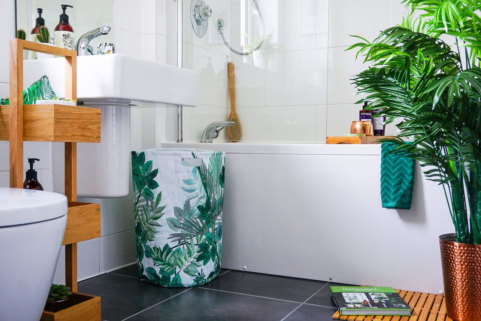 Greenery in Bathroom