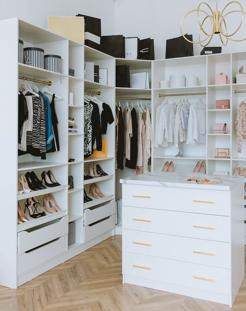 Spacious wardrobes outlet