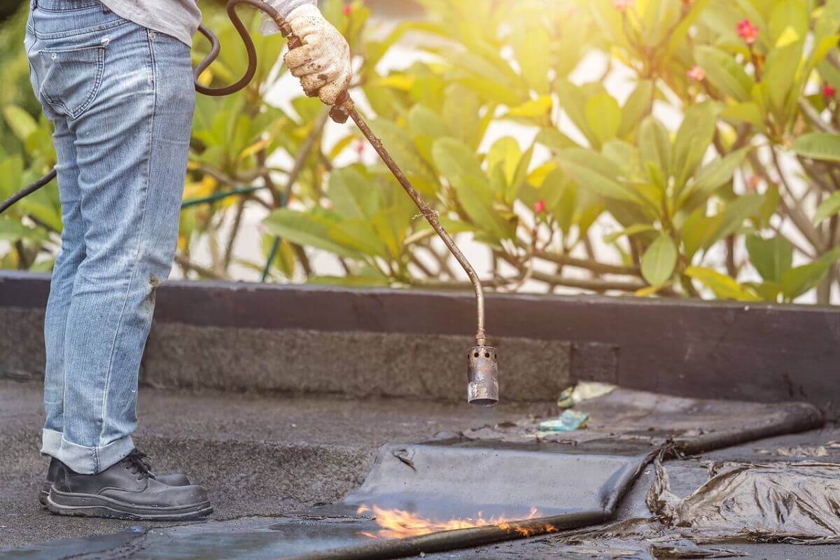 top-tips-on-how-to-waterproof-your-roof-deck