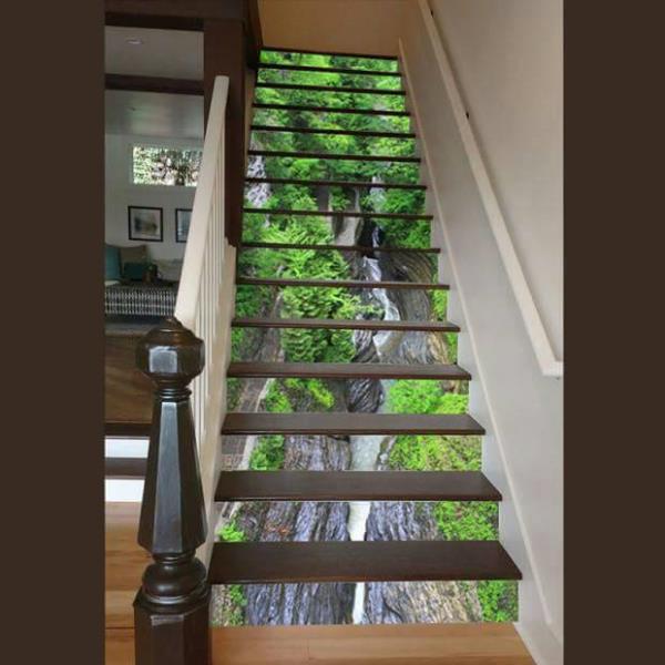 Wallpaper on Stairs